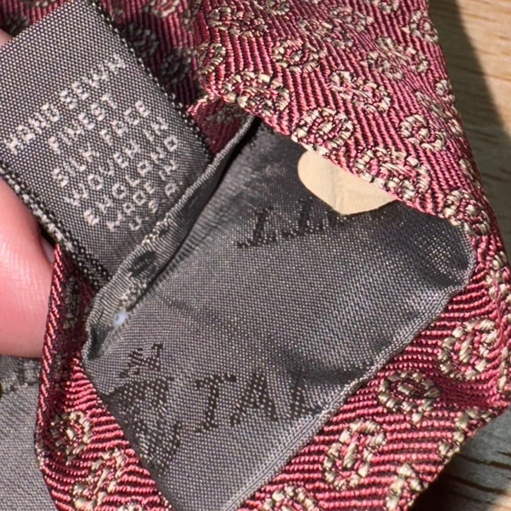 Robert Talbott for Paul Simon Men's Silk Tie Soft Burgandy Gold Mini Paisley - Picture 7 of 8